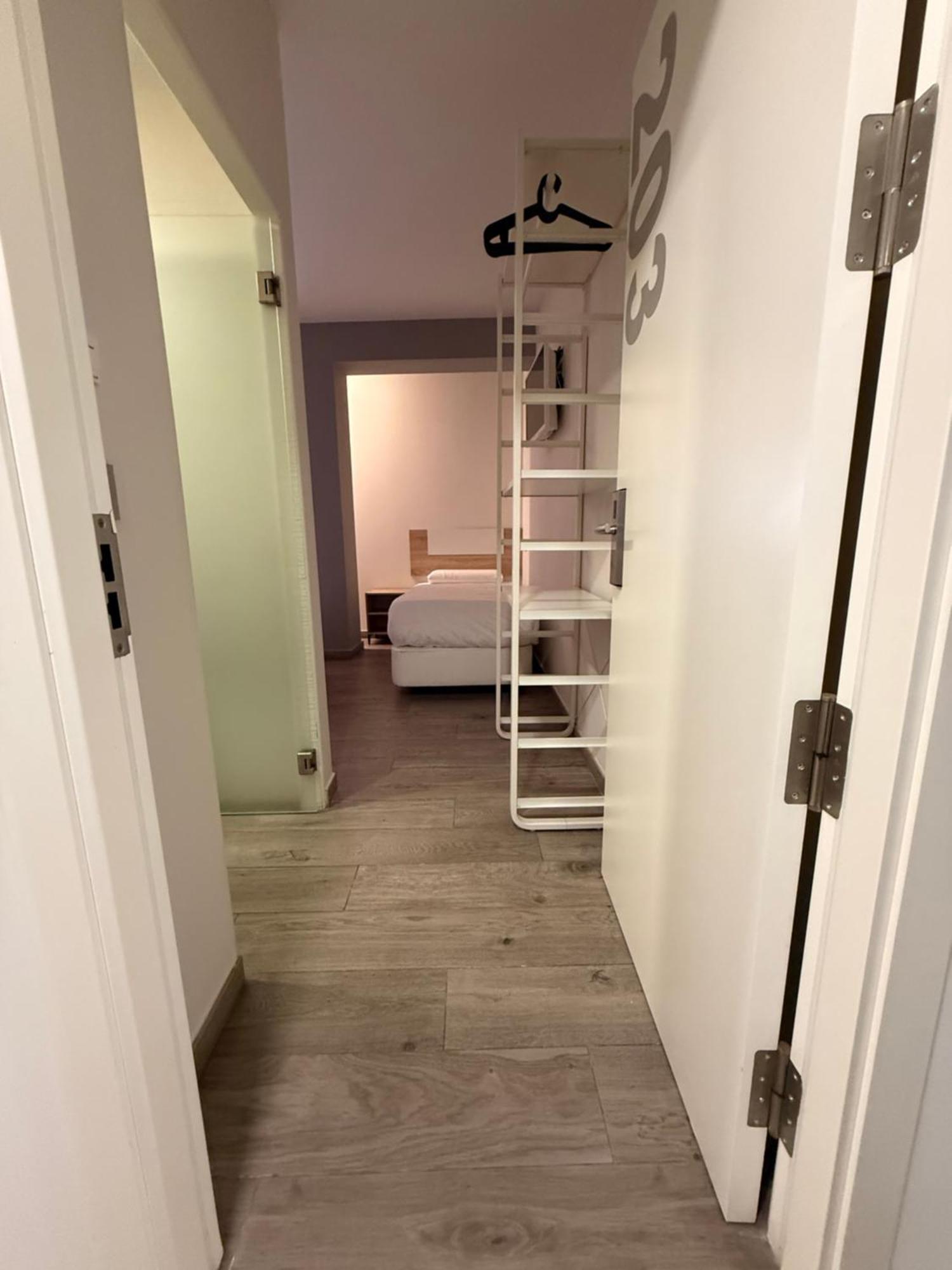 Hostal Letto Dal Mare Валенсия Экстерьер фото